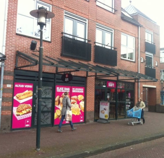 Rechter wijst deeg- en huurclaim van boze Bakker Bart-franchisers af