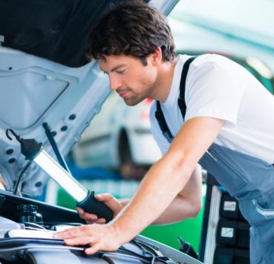  Britse keten Halfords heeft last van regenachtig weer